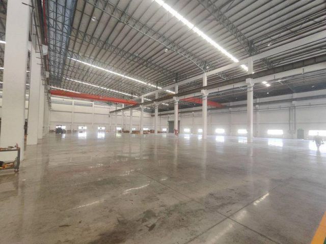 #ให้เช่าโกดังอุตสาหกรรมอมตะซิตี้ ระยอง พื้นที่ 4,608 ตรม มีห้องน้ำแยก ชาย / หญิง
