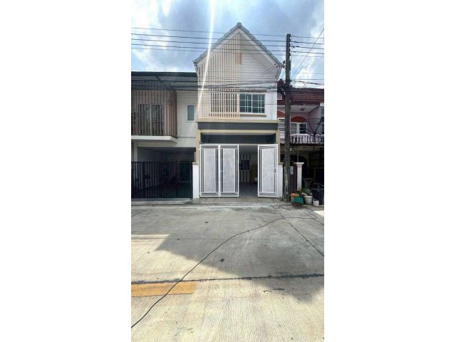 ขาย บ้านทาวน์เฮ้าส์ หมู่บ้านฉัตรณรงค์วิลล่า 3 ใกล้สถานีรถไฟฟ้าคูคต