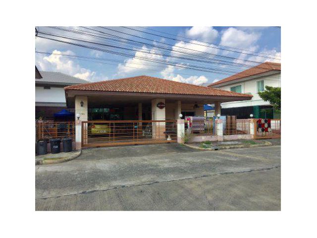 ขายที่ดิน 70 ตรว. พร้อมสิ่งปลูกสร้าง หมู่บ้านการ์เด้นวิลล่าโฟซีซั่น คลองสาม อ.ลำลูกกา จ.ปทุมธานี