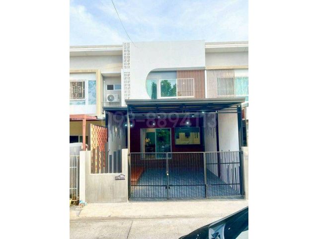 ขายทาวน์โฮม 2 ชั้น มบ.อินดี้ บางนา-ตราด กม.26 เนื้อที่ 22 ตรว 2นอน 3 น้ำ ทำเลดี ใกล้ เมกาบางนา