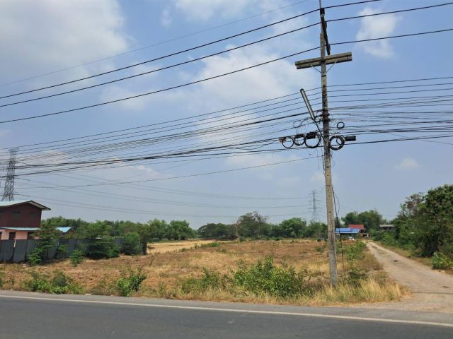 ขายที่ดินถมดินแล้ว(สวย) ถนน 3043 อุทัย-บ่อตาโล่