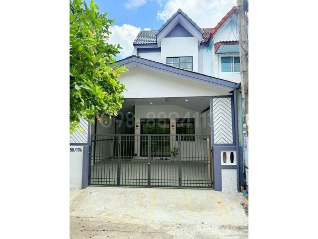ขายทาวน์โฮม 2 ชั้น มบ.อินทราวิว ถ.นิมิตรใหม่ มีนบุรี เนืัอที่ 25 ตรว 3นอน 2น้ำ แถมฟรีเฟอร์นิเจอร์