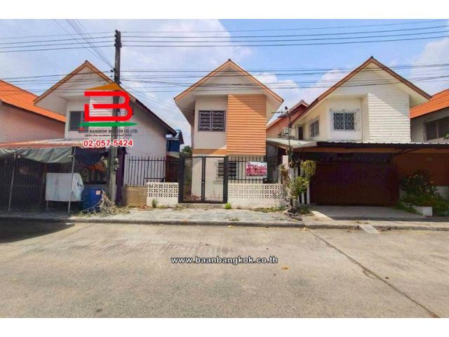 บ้านเดี่ยว เนื้อที่ 20.9 ตร.ว. บ้านเอื้ออาทรคลอง 5/1 (ใกล้โลตัสคลองห้า) ถนนทางหลวงชนบท ปท. 3010 อำเภอคลองหลวง ปทุมธานี
