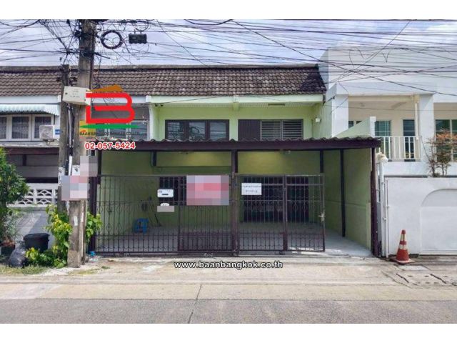 ทาวน์เฮาส์ เนื้อที่ 24 ตร.ว. โชคชัย 4 ซอย 36 (ใกล้โลตัสวังหิน) ถนนลาดพร้าว แขวงลาดพร้าว เขตบางกะปิ