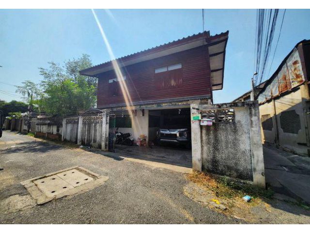 ให้เช่าบ้านเดี่ยว ซอยจรัญสนิทวงศ์ 37 ถนนจรัญสนิทวงศ์ เนื้อที่ 63 ตร.ว. 2 ชั้น 2 นอน 2 น้ำ