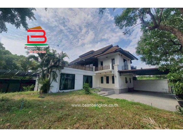 บ้านเดี่ยว หลังมุม ซอยรามอินทรา 65 แยก 2-6 เนื้อที่ 176 ตรว. ใกล้เพลินนารี่มอลล์, ตลาดถนอมมิตร ถนนรามอินทรา แขวงท่าแร้ง
