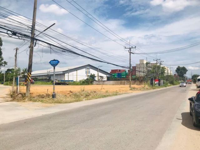 ขายที่ดินศรีราชา 1 ไร่ 102 ตร.วา  ถนนซากค้อ-หนองขาม ใกล้นิคมเครือสหพัฒน์และนิคมปิ่นทอง
