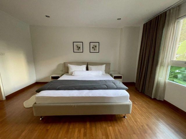 For Rent Condo Baan Siri Sukhumvit 13 Fully furnished (S15-3389)
