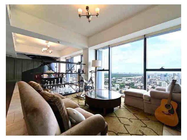 CB134 ให้เช่าคอนโดหรู The Met Sathorn Duplex 4 ห้องนอน