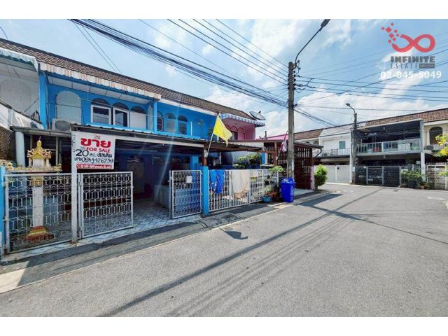 ขายทาวน์เฮาส์ 2 ชั้น 20 ตร.ว. ซอยพุ่มอุไร 3 ถนนสุทธิสาร - ลาดพร้าว 64 ใกล้ MRT สุทธิสาร
