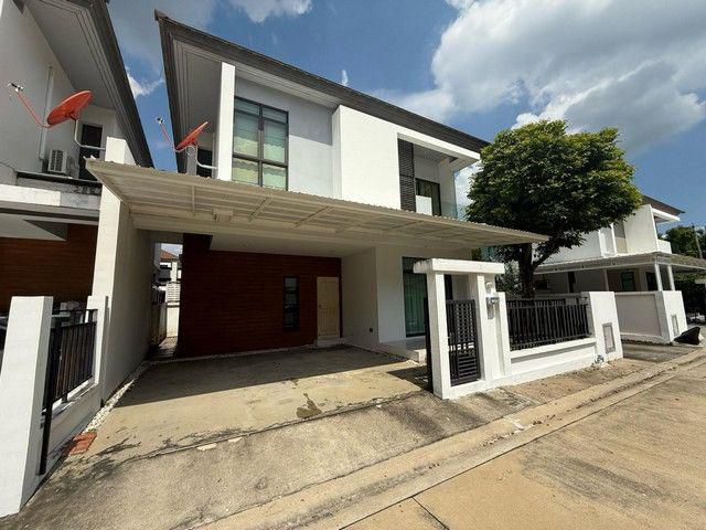 ให้เช่าบ้านเดี่ยวเฟอร์นิเจอร์ครบ 3 ห้องนอน 3 ห้องน้ำ แอร์ 4 เครื่อง รามคำแหง 94 รปภ 24 ชม. (RH1482 )
