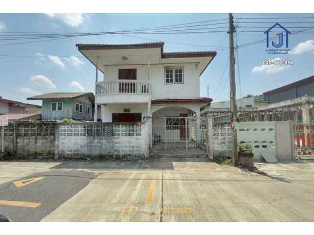 ขายบ้านเดี่ยว 35 ตร.ว. หมู่บ้านปิ่นเจริญ 2 ถนนสรงประภา ซอยสรณคมน์ 35 ใกล้รถไฟฟ้าสายสีแดง
