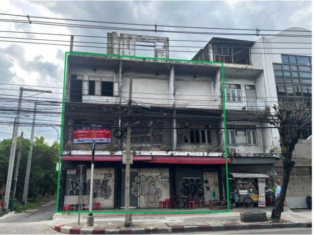 ขาย/เช่า อาคารพาณิชย์ 3 คูหา 3 ชั้น ติดหน้าถนนจรัญสนิทวงศ์ ซอย 21