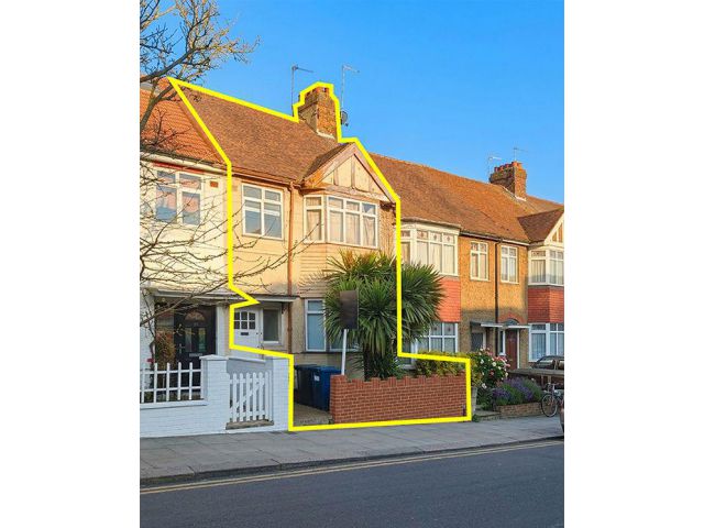 ขายบ้านประเทศอังกฤษ 155 London Finchley Freehold