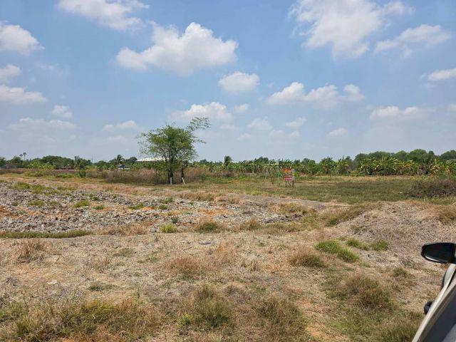 ขายที่ดิน 400 ตรว  วิวรถไฟ  บางแก้ว เมืองฉะเชิงเทรา
