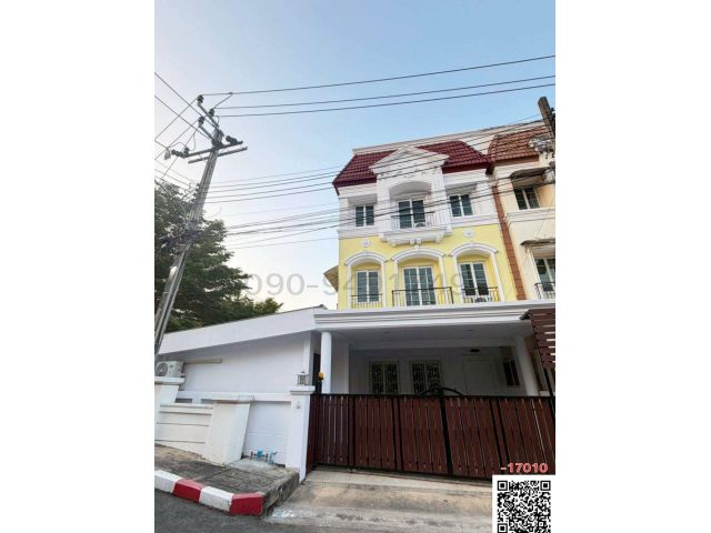 เช่า Townhome หมู่บ้าน Urban Sathorn ( Bolero zone )ไกล้รถไฟฟ้า BTS บางหว้า