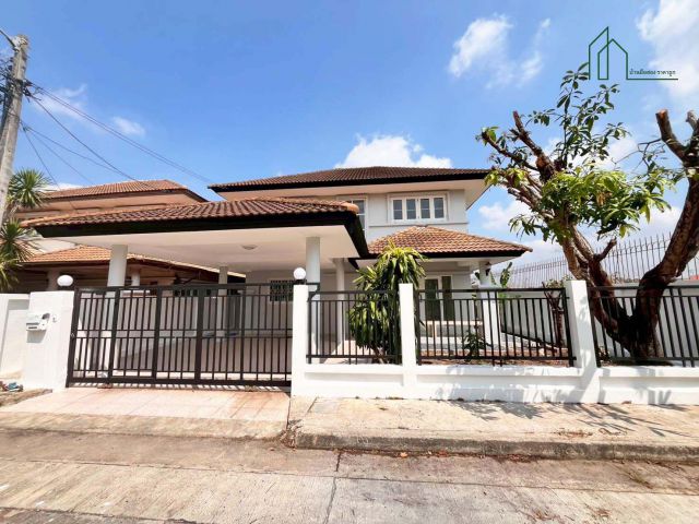 บ้านเดี่ยว 54.7 ตร.วา แปลงมุม หมู่บ้านโรยัลปาร์ควิลล์ สุวินทวงศ์ 44 รีโนเวทใหม่ทั้งหลัง