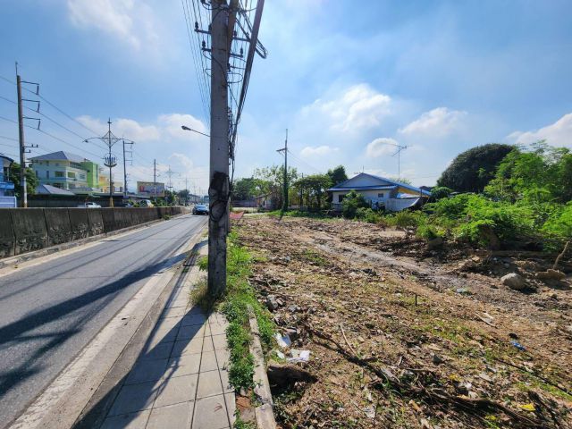 L379 ขายที่ดินติดถนนข้าวหลาม 1 ไร่ เมืองชลบุรี