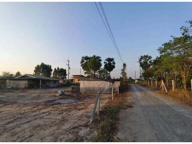 ที่ดินพร้อมบ้านพัก เลาขวัญ กาญจนบุรี