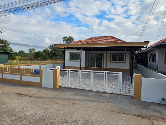 ขายบ้าน หมู่บ้านบุญเลิศรุ่งแลนด์ ตำบลพุดซา อำเภอเมือง นครราชสีมา