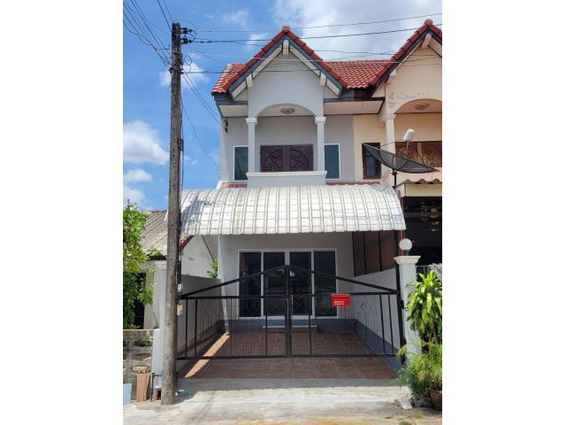 ขายทาวน์เฮ้าส์ 2 ชั้น รีโนเวทใหม่ หมู่บ้านศาลสถิตย์ ตำบลมิตรภาพ อำเภอสีคิ้ว จังหวัดนครราชสีมา