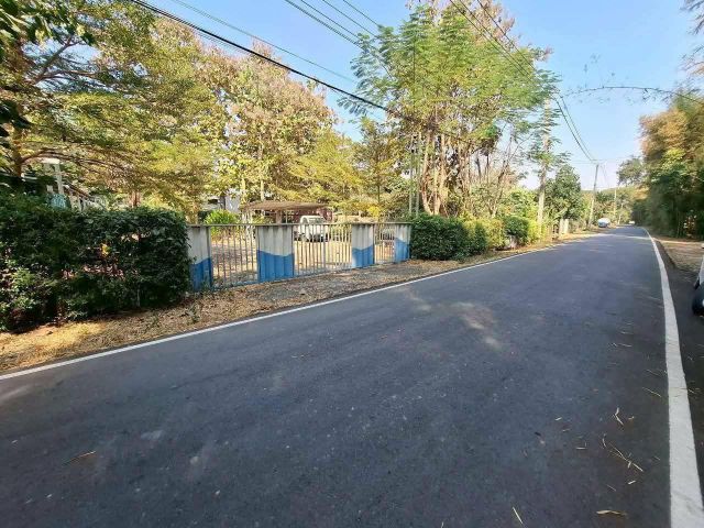 ขายที่ดินตำบลหนองควายหางดงติดถนนล้อมรั้วเรียบร้อย