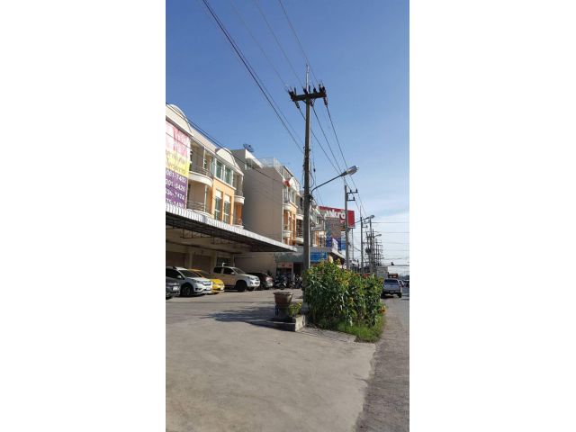 ขาย ตึกแถวศาลายา สี่แยกสาย 5 (ตรงข้ามแม็คโครศาลายา) อ.พุทธมณฑล จ.นครปฐม
