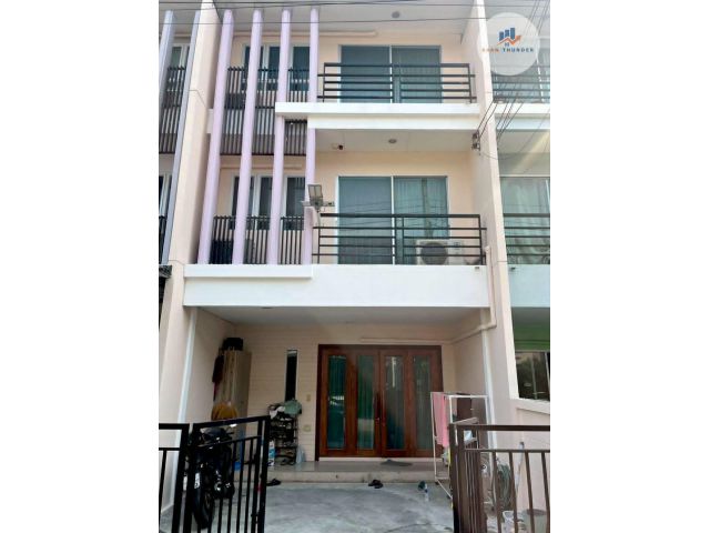 ขาย ทาวน์โฮม 3 ชั้น ม.วิสต้าปาร์ค ( สาทร - ปิ่นเกล้า ) ราคาถูก