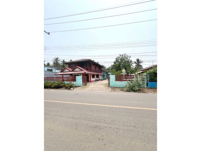 ขายบ้านพร้อมที่ 257 ตรว. บ้านโตก
