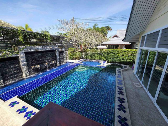 H1113 ขายบ้านเดี่ยว Pool villa 2 ชั้น 3ห้องนอน ตะเคียนเตี้ย