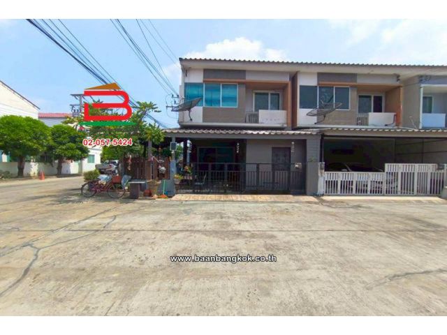 ทาวน์โฮม เนื้อที่ 27.5 ตร.ว. โครงการ เดอะทรัสต์ ทาวน์ วงแหวน-ลําลูกกา (ใกล้ทางด่วนวงแหวนลำลูกกา) อำเภอลำลูกกา ปทุมธานี