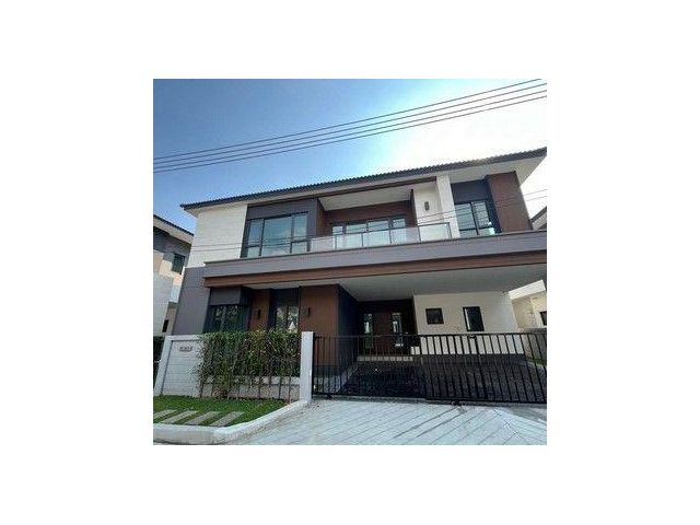 บ้านใหม่ ไม่เคยเข้าอยู่ โครงการ The City Bangna 3 บ้านหันหน้าทิศเหนือ 4 ห้องนอน 5 ห้องน้ำ 1 ห้องแม่บ้าน (RH1495)