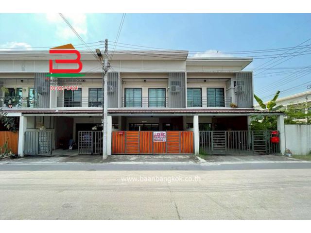 ทาวเฮ้าส์ 2 ชั้น รัชธานี 11 (ใกล้โรงพยาบาลมหาวชิราลงกรณธัญบุรี) เนื้อที่ 21.4 ตรว. อำเภอธัญบุรี จังหวัดปทุมธานี