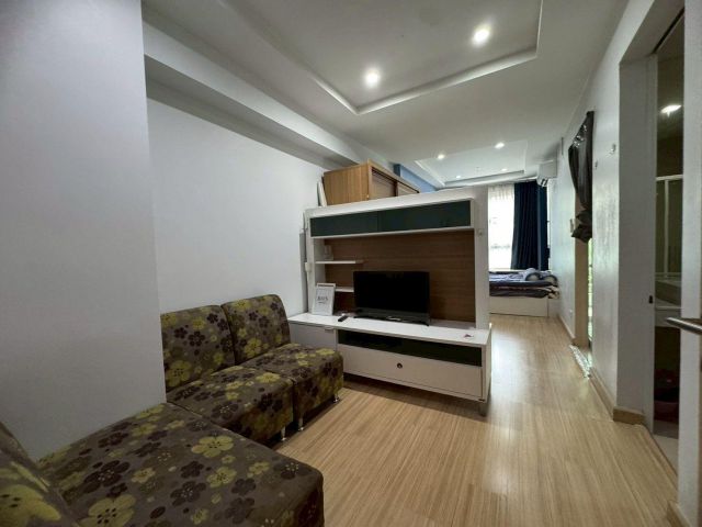 ให้เช่า Happy condo ลาดพร้าว 101 เฟอร์ครบ พร้อมมอยู่ ** 9,000/ด.** (N.2096)
