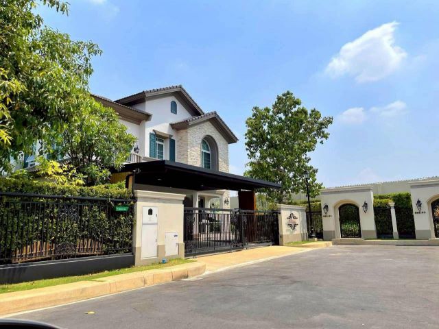 นันทวัน รามอินทรา–พหลฯ 50 หลังมุม พร้อมอยู่ ขนาด 108 ตารางวา 4 ห้องนอน แขวงท่าแร้ง เขตบางเขน กรุงเทพมหานคร