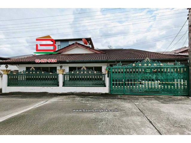 บ้านเดี่ยว หมู่บ้านโอษธิศ 3 (โชคชัย 4 ซอย 18) เนื้อที่ 56 ตร.ว ใกล้เซ็นทรัลอีสต์วิลล์ แขวงลาดพร้าว เขตลาดพร้าว