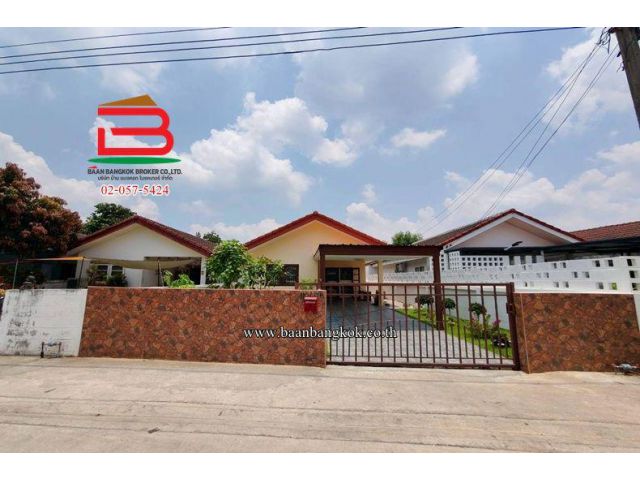 บ้านเดี่ยว หมู่บ้านสินอนันต์ (หนองจอก) ซอยเลียบวารี 55 เนื้อที่ 51 ตรว. แขวงโคกแฝด เขตหนองจอก
