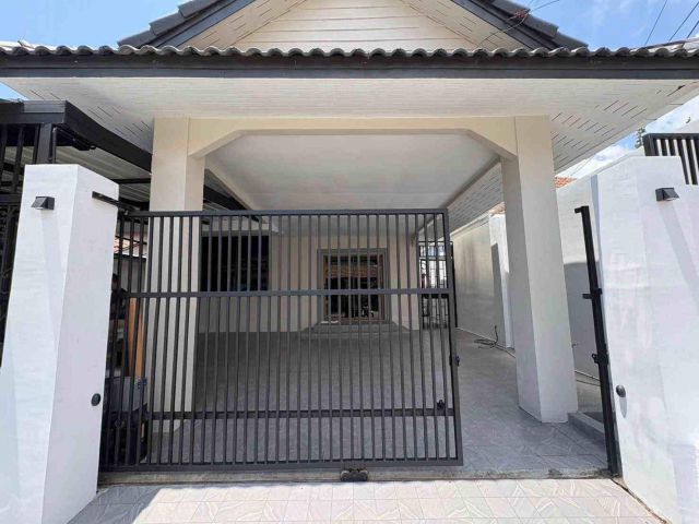 H1120 บ้านให้เช่า บ้านเดี่ยวชั้นเดียว รีโนเวทใหม่ พร้อมเข้าอยู่พัทยาเหนือ - ใกล้เมืองจำลอง & รพ.กรุงเทพพัทยา