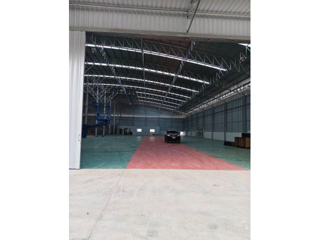 #ให้เช่าโกดังนิคมพัฒนาใกล้BYD ขนาด 2100 ตรม. ขอใบ รง4 ได้ ไฟฟ้า150 kv a น้ำประปา สูง12+9ม. โกดังสร้างใหม่