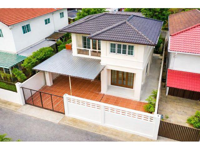 และประชาอุทิศ เหม่งจ๋าย บ้านเดี่ยวใหม่ 4-5 นอน 2 น้ำ MRTลาดพร้าว76–82 รัชดา ห้วยขวาง 1 กม. 60 ตร.ว. พร้อมเฟอร์นิเจอร์ครบ