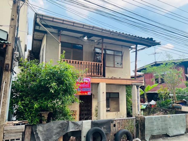 ที่ดินทำเลดีติดตลาดพรพัฒน์รังสิต  ซอยรังสิต-ปทุมธานี 21  ต.ประชาธิปัตย์ อ.ธัญบุรี จ.ปทุมธานี (ตลาดในรังสิต 21/1)