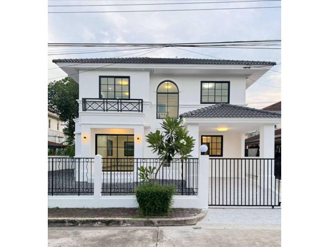 หมู่บ้านมัณฑนา2 ศรีนครินทร์ Mantana2 Srinakarin บ้านเดี่ยว 2 ชั้น  โครงการ  Land & Houses ใกล้เมกะบางนา