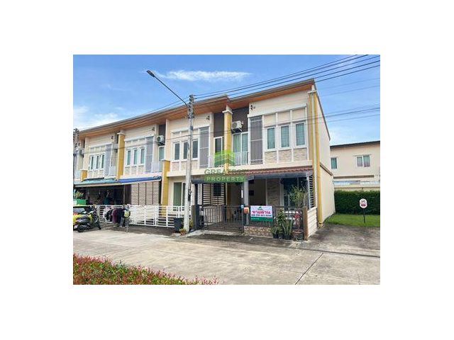 ขาย หมู่บ้านโกลเด้นทาวน์2 พระราม2 Golden Town2 Rama 2 ทาวน์โฮม 2 ชั้น เนื้อที่ 19.70 ตร.ว. ต่อเติมครัว พร้อมเฟอร์ หลังมุ
