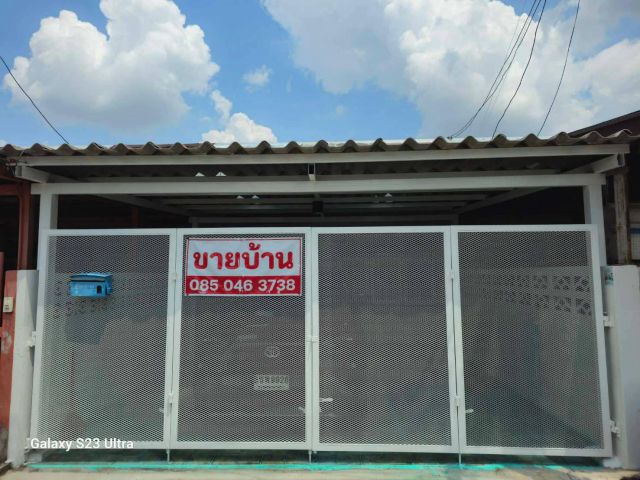 ขายถูกมาก!! ทาวน์เฮ้าส์ชั้นเดียว รีโนเวทใหม่ ซ.สรงประภา 14 ใกล้รถไฟฟ้า โรบินสัน สนามบินดอนเมือง