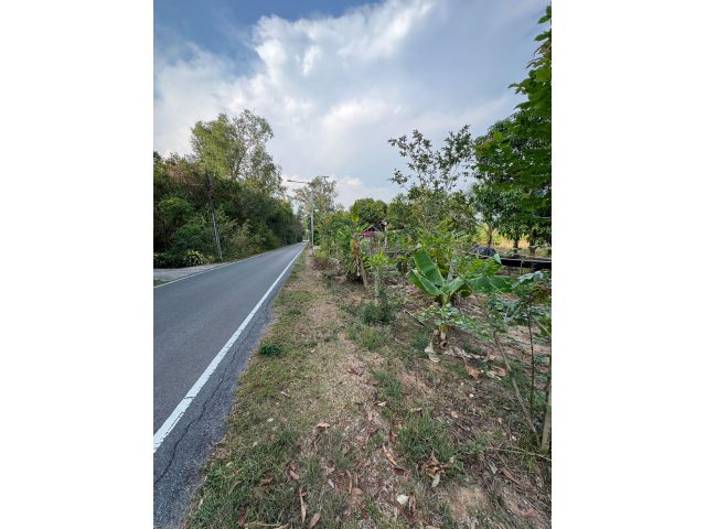 ขายที่ดิน 9 ไร่ ติดสนามกีฬาตำบลโคกกรวด ต.โคกกรวด อ.ปากพลี จ.นครนายก