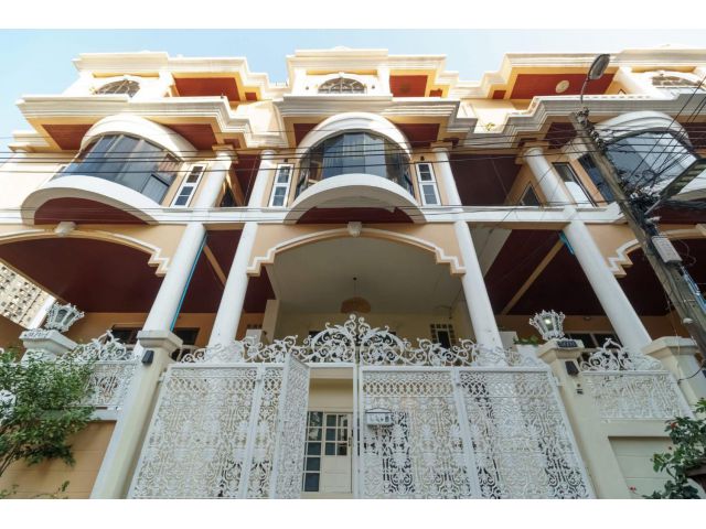 Luxury Townhome 5 ชั้น | ทองหล่อ ซอย 25 | 400 ตร.ม.
