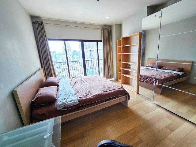 For Rent Condo Noble Revent Fully furnished (S15-35842)