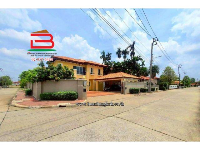 บ้านเดี่ยว หมู่บ้าน แกรนด์คาแนล ดอนเมือง หลังมุม เนื้อที่ 139.6 ตรว. ถนนวิภาวดี-รังสิต แขวงสีกัน เขตดอนเมือง กรุงเทพฯ