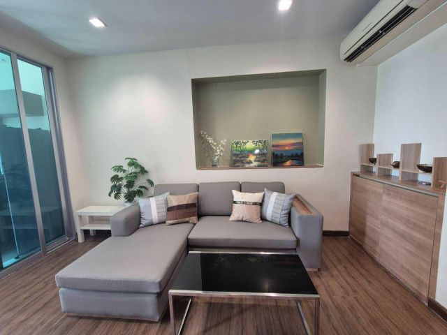 For Rent Condo Rhythm Phahol Ari Fully furnished (S15-37676)