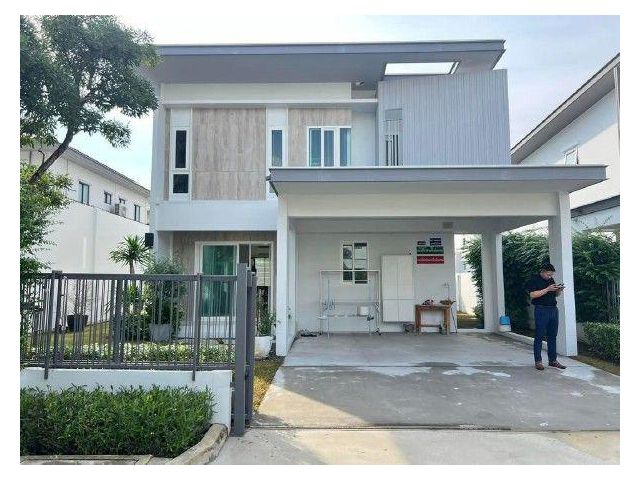 ขายหรือให้เช่าบ้านโครงการพฤกษ์ลดา ทางด่วนรามอินทรา-จตุโชติ 4 ห้องนอน 3 ห้องน้ำ 2 ที่จอด